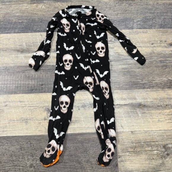Posh Peanut 9-12 Months Halloween/Skull Print Pajamas - Picture 1 of 4